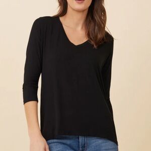 NWT MAJESTIC PARIS SOFT TOUCH BLACK COZY 3/4 SLEEVE VNECK TOP TEE 2 M